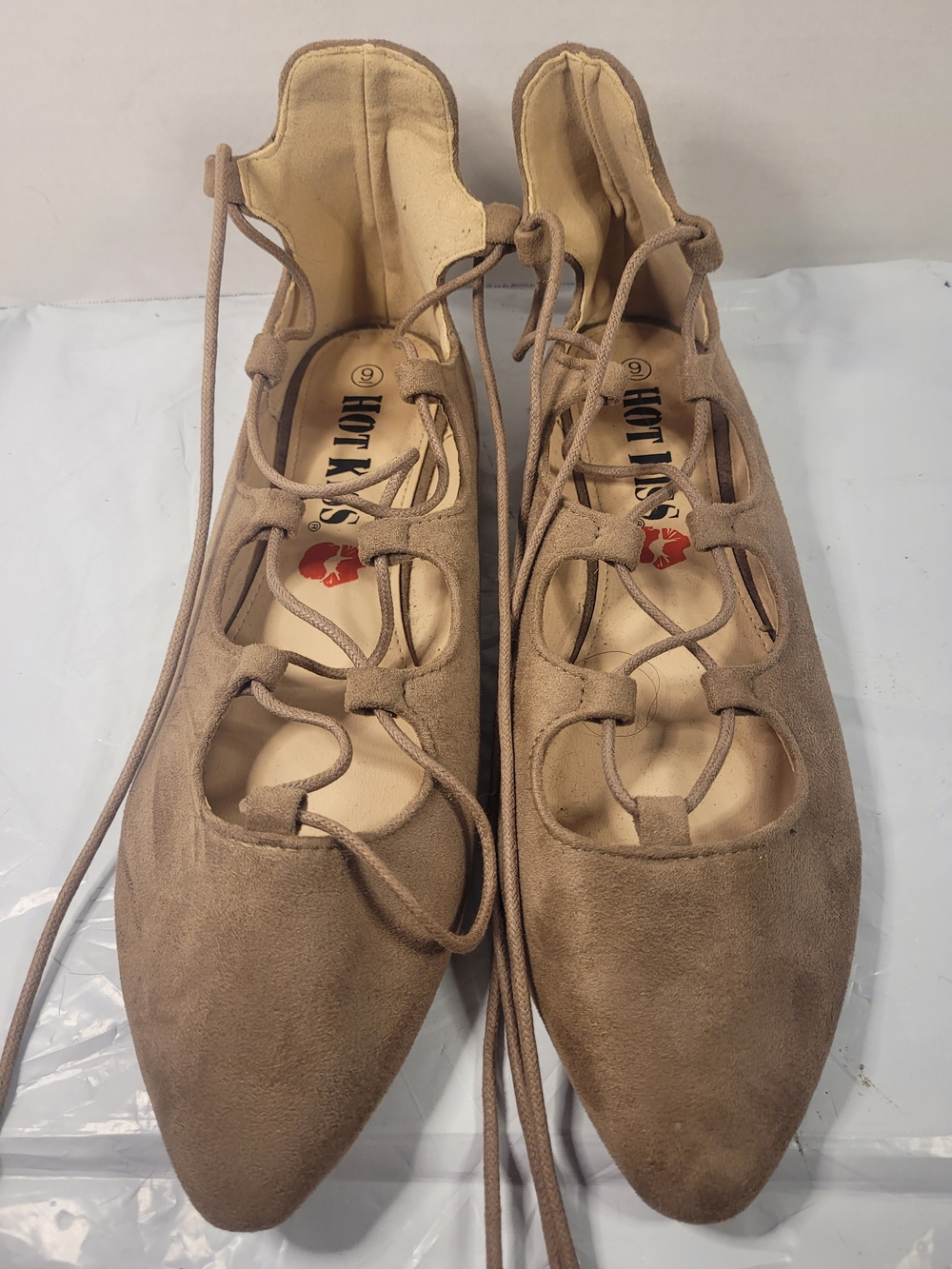 Womens Hot Kiss Faux Suede Lace Up Flats Size 9 Brown
